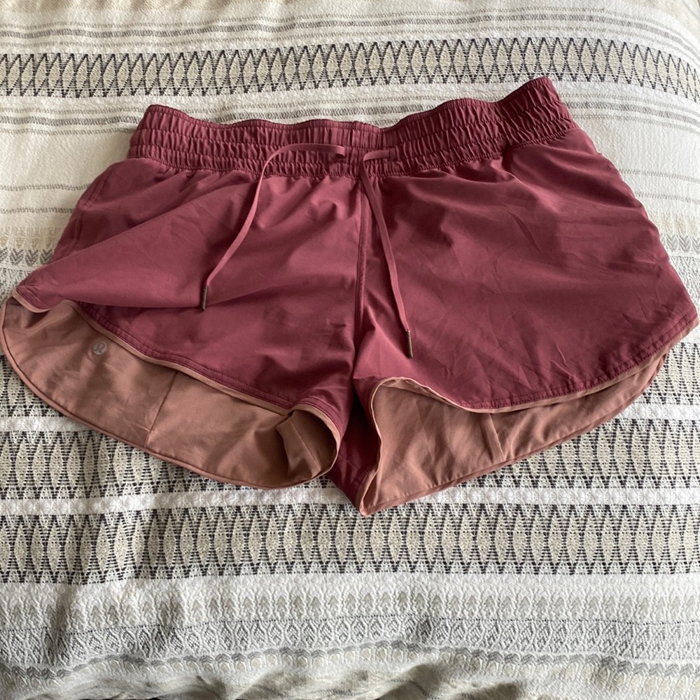 NWOT Lululemon Reversible Shorts Size 12